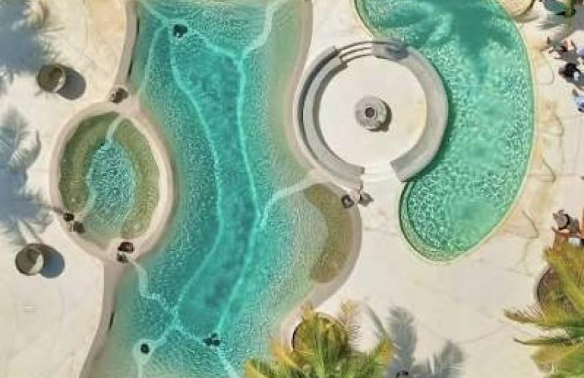 columbian-pool